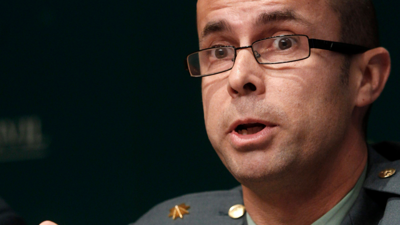 Boletines RNE  - Fallece el jefe del GAR de la Guardia Civil por Coronavirus - Escuchar ahora 