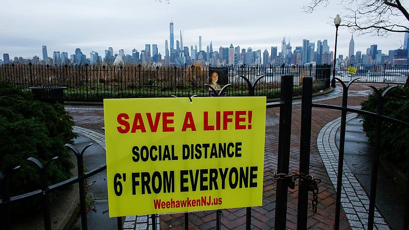 España a las 8 Fin de Semana - Marcha atrás de Trump, no se plantea el confinamiento en Nueva York - Escuchar ahora