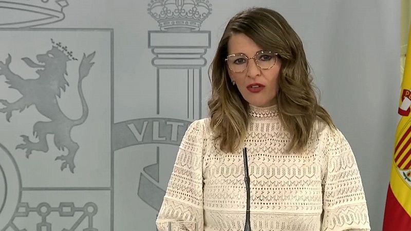 Boletines RNE - ¿En qué consiste el permiso retribuido recuperable? - Escuchar ahora