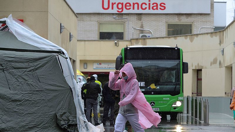 Boletines RNE - 849 personas han fallecido con coronavirus en las últimas 24 horas en España - Escuchar ahora