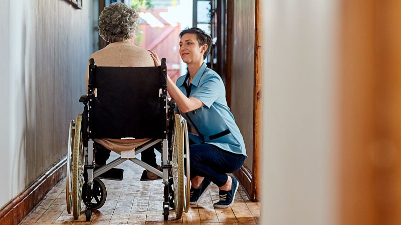 24 horas - Elías (SEDOAC): "Necesitamos que las empleadas del hogar en economía sumergida puedan acceder al subsidio" - Escuchar ahora