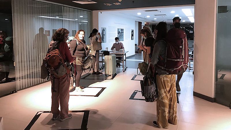 España a las 8 Fin de Semana - 'Aloja', la plataforma solidaria de Exteriores para poner en contacto a españoles en el extranjero - Escuchar ahora