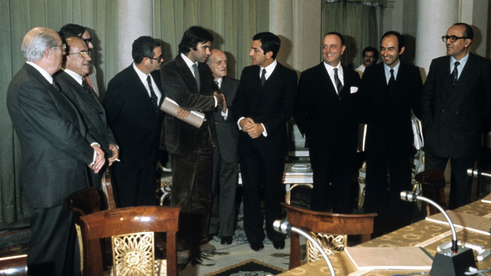 Las mañanas de RNE con Íñigo Alfonso - Metroscopia: el 92 % de los españoles reclaman un gran acuerdo político - Escuchar ahora