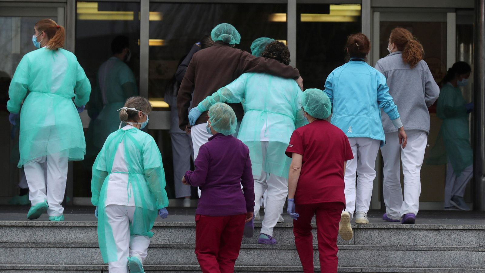 Las mañanas de RNE con Íñigo Alfonso - Proyecto HU-CI: "Están agotados. No hay un día que un profesional sanitario no se rompa" - Escuchar ahora