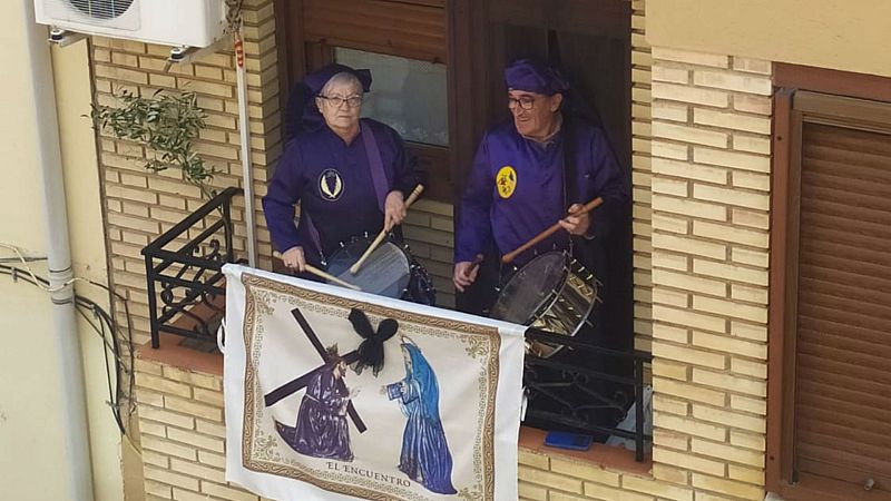  14 horas - Calanda se adapta al confinamiento y 'rompe la hora' desde los balcones - Escuchar ahora