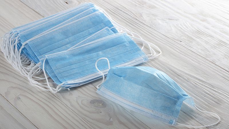 Boletines RNE - El Gobierno entregará mascarillas en estaciones de metro y cercanías - Escuchar ahora