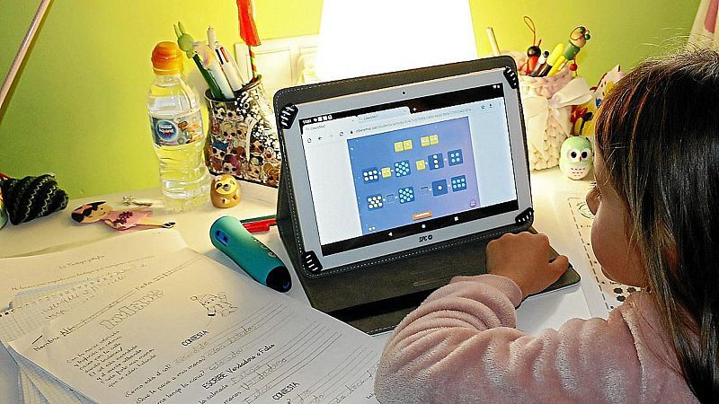  "El confinamiento dejará huella psicológica en los menores pero no necesariamente negativa" - Escuchar ahora