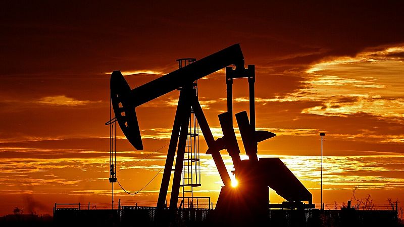  24 horas fin de semana - La OPEP acuerda una reducción histórica de la oferta - Escuchar ahora