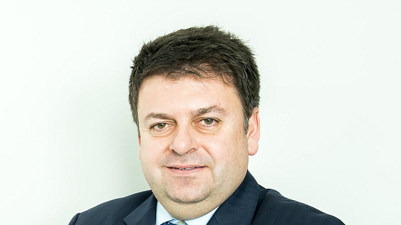 Santiago Carbó: "El FMI ha querido despertar a todos para que pongan toda la carne en el asador" - Escuchar ahora