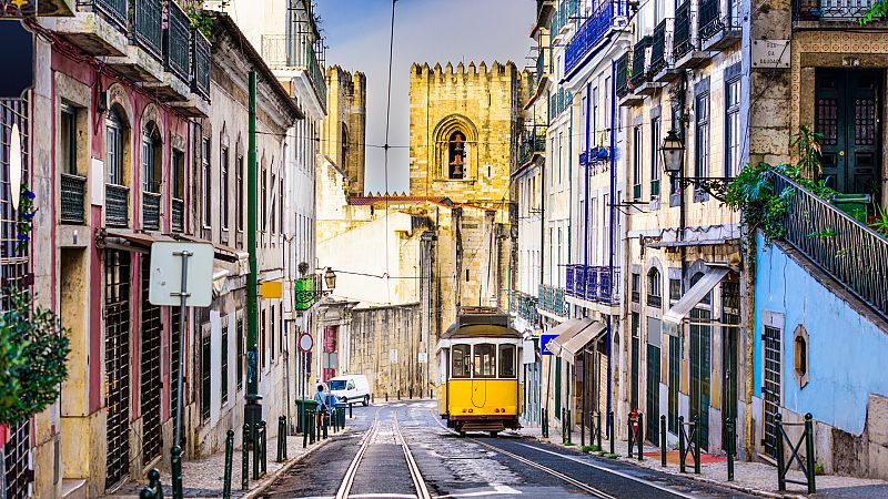 24 horas - ¿Por qué a Portugal le ha afectado menos la pandemia? - Escuchar ahora