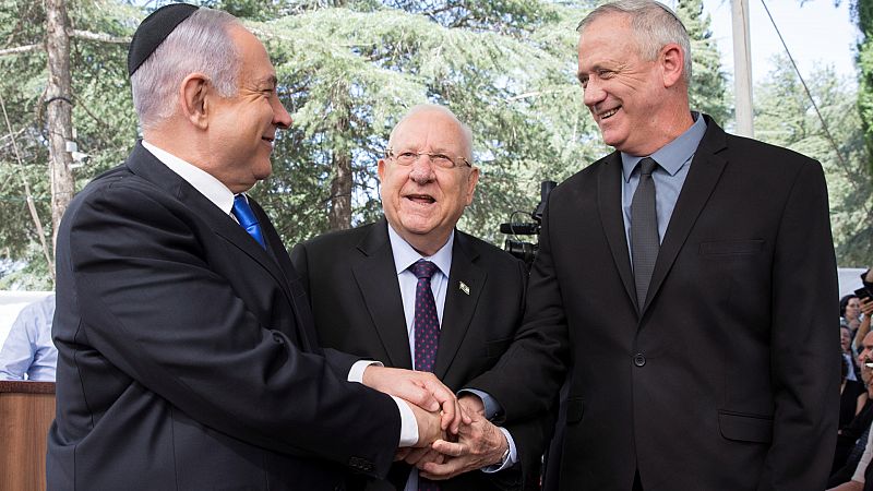 Boletines RNE - Netanyahu y Gantz acuerdan un gobierno de unidad en Israel año y medio después - Escuchar ahora