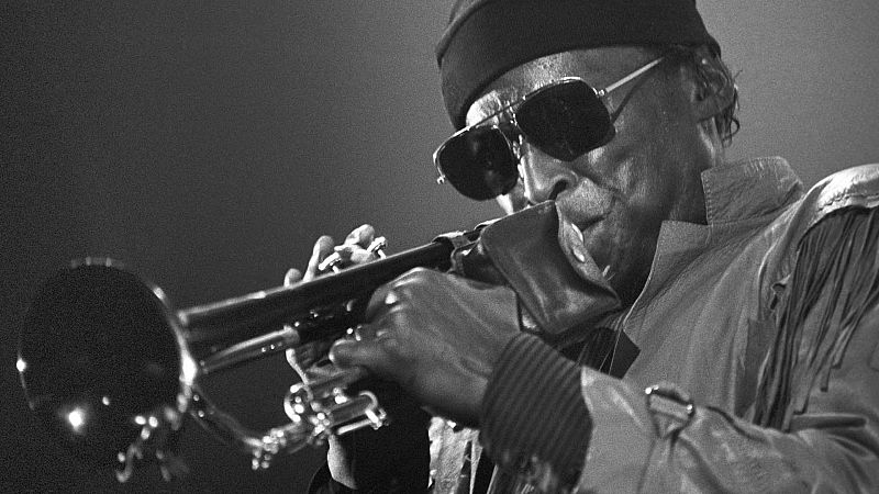  Solo jazz - Miles Davis en el Filmore West (1970) (II) - 22/04/20 - escuchar ahora 