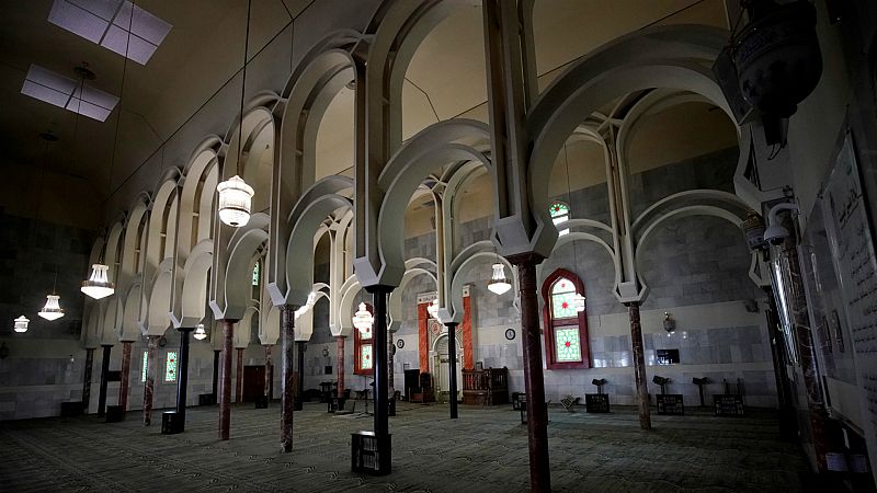 14 horas - Los musulmanes comienzan el Ramadán con mezquitas cerradas y sin rezos colectivos - Escuchar ahora