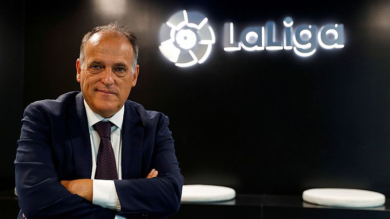 Boletines RNE - LaLiga aplaza los tests masivos para la vuelta a los entrenamientos - Escuchar ahora