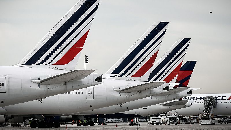 España a las 8 Fin de Semana - Francia apoyará a Air France con 7.000 millones de euros - Escuchar ahora