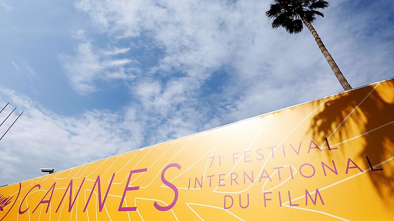 Boletines RNE - San Sebastián, Venecia y Cannes combaten al coronavirus con cine - Escuchar ahora