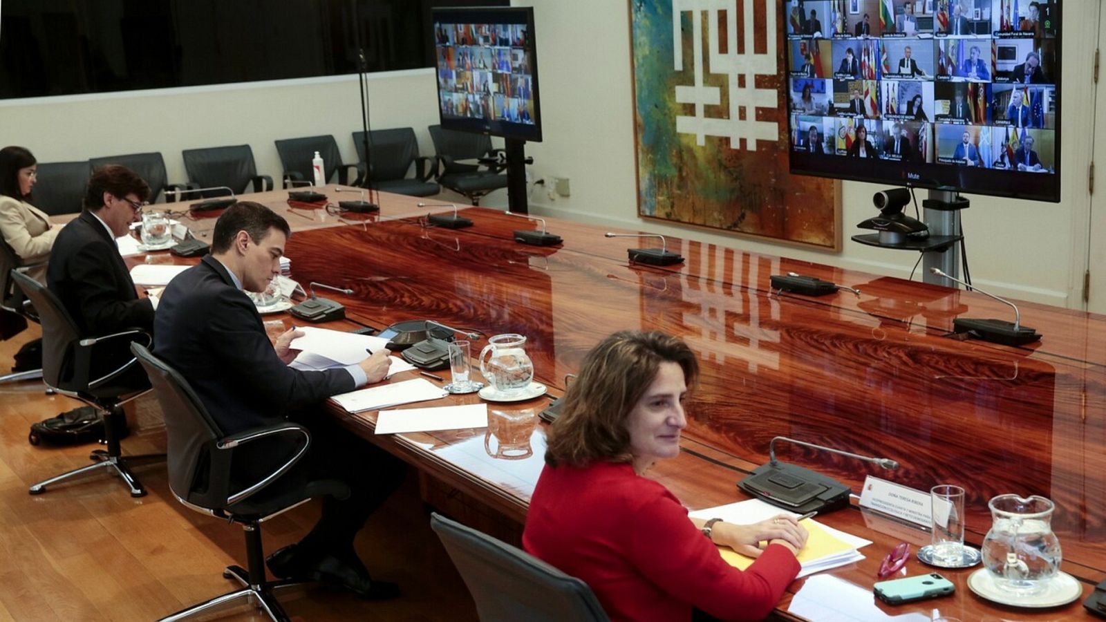 24 horas fin de semana - 20 horas - Queja unánime de los presidentes autonómicos no socialistas, quieren el fin del estado de alarma - Escuchar ahora 