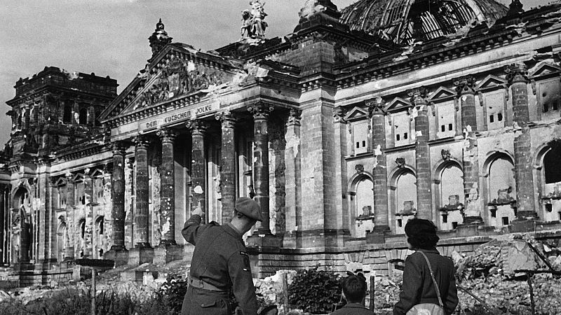  Las mañanas de RNE con Íñigo Alfonso - 75 años del fin de la II Guerra Mundial en Europa: Alemania recuerda el día de la liberación  Escuchar ahora