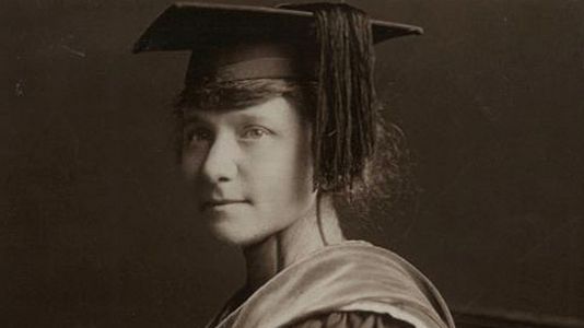 Documentos RNE - Documentos RNE - María de Maeztu y la Residencia de Señoritas - Documentos RNE | Escuchar