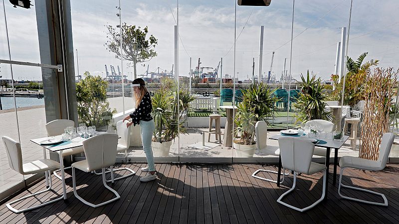 14 horas fin de semana - Rabia en la hostelería de Valencia: "Es un varapalo porque teníamos todo preparado" - Escuchar ahora 