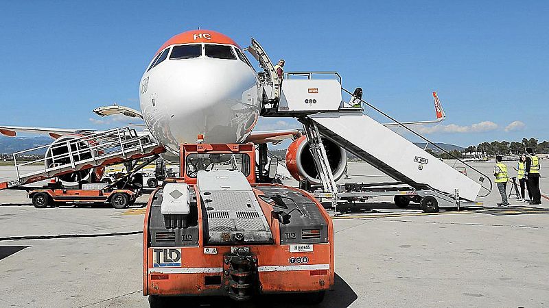 14 horas fin de semana - Los trabajadores de personal de tierra en Baleares denuncian irregularidades en el pago por ERTE - Escuchar ahora