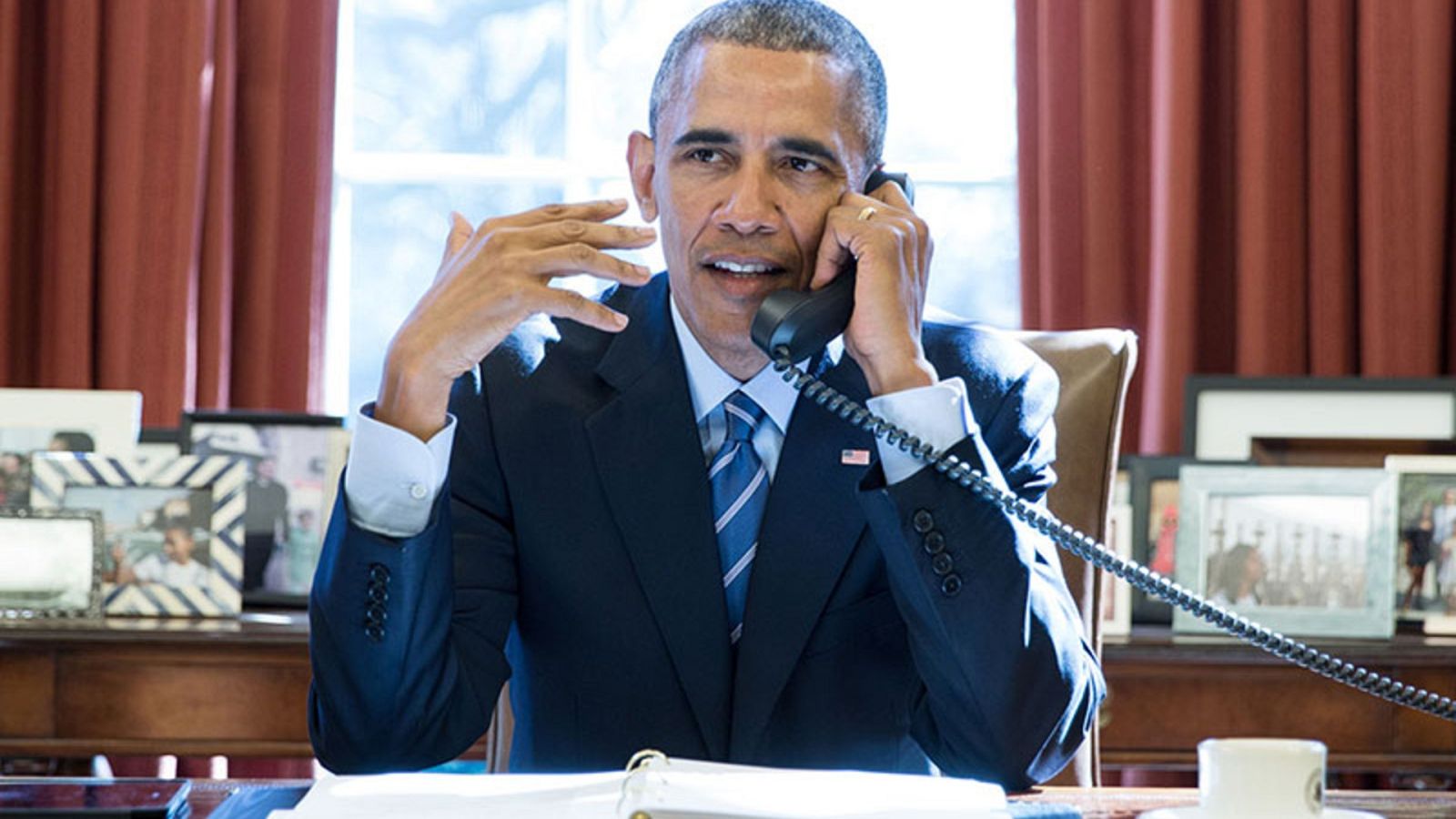 24 horas fin de semana - 20 horas - Obama califica de "desastre caótico absoluto" la gestión de Trump en la pandemia - Escuchar ahora 