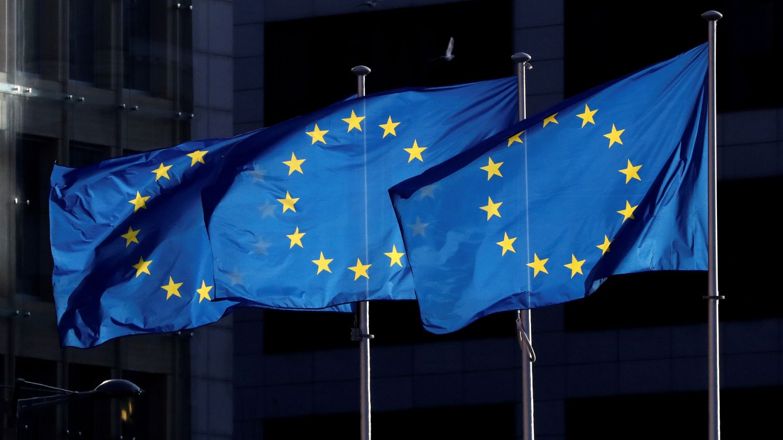  14 horas - La UE recomienda una reapertura de las fronteras en tres fases para salvar el turismo - Escuchar ahora