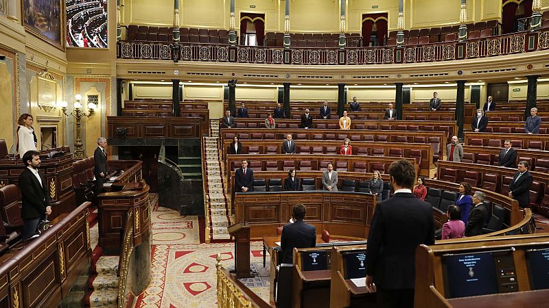 24 horas - El Gobierno pide unidad, Casado certifica su negativa al estado de alarma y el Congreso aprueba un decreto económico y otro judicial - Escuchar ahora