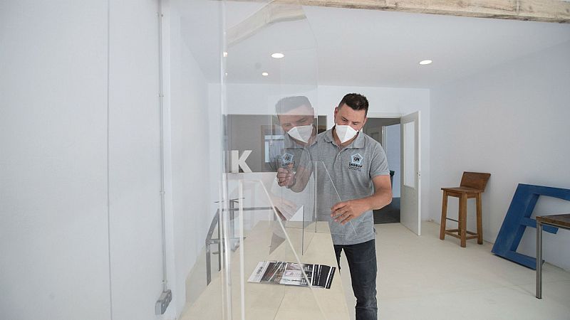  14 horas - Los fabricantes de mamparas están desbordados por la alta demanda - Escuchar ahora