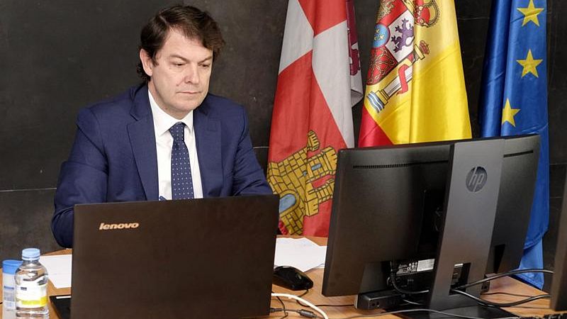 24 horas fin de semana - 20 horas - Mañueco  quiere que toda Castilla y León entre en fase 1 el 25 de mayo - Escuchar ahora 