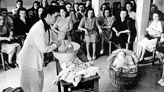 Artesfera en Radio 5 - Artesfera en Radio 5 - Mujer y memoria. Historia de la Salud reproductiva' - 24/05/20 - Escuchar ahora