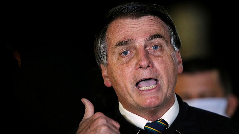 14 horas fin de semana - Bolsonaro escandaliza con su intento de interferir y controlar la policía - Escuchar ahora 