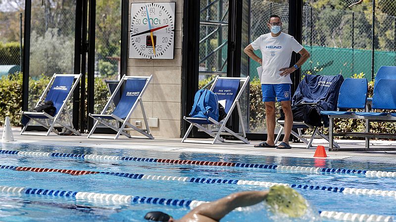 14 horas - La desescalada en Europa: reabren piscinas en Italia y bares en Grecia - Escuchar ahora