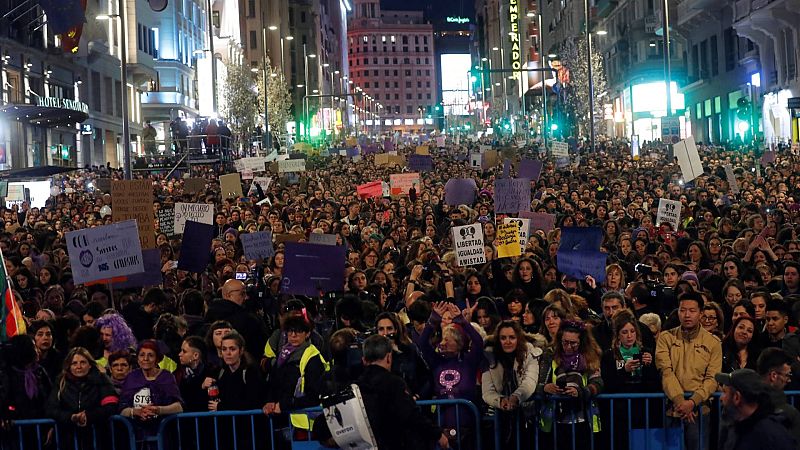 Boletines RNE - La juez cita al delegado de Gobierno en Madrid por la marcha del 8-M - Escuchar ahora