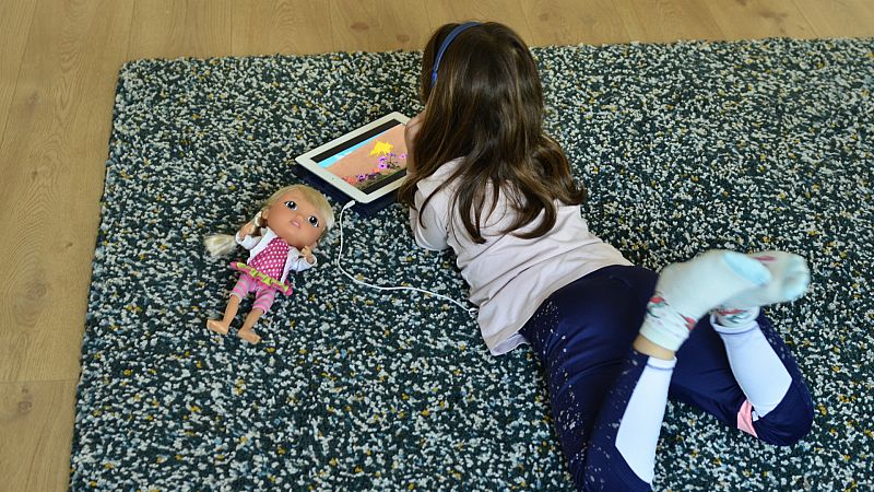 Las mañanas de RNE con Íñigo Alfonso - La exposición de los niños a las pantallas se ha duplicado durante el confinamiento - Escuchar ahora