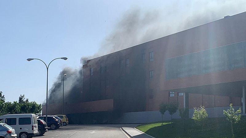 Boletines RNE - Un incendio obliga a desalojar el hospital de Helln, Albacete - Escuchar ahora