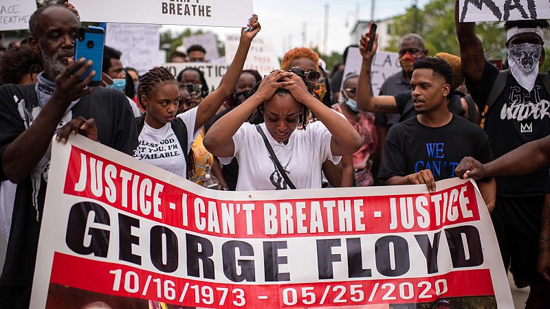 24 horas - Mark Bray, autor de 'Antifa': "El enemigo de Vox es el movimiento antifascista, por eso lo desacreditan calificándolo como terrorista" - Escuchar ahora