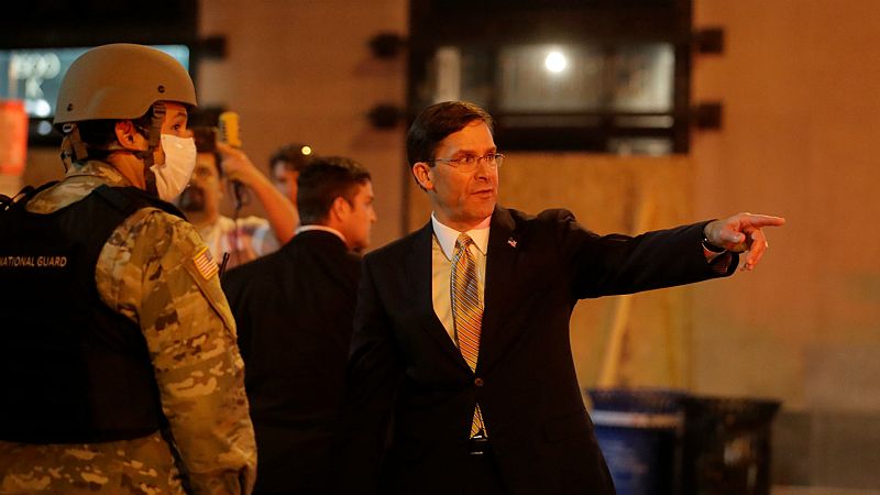  Las mañanas de RNE con Íñigo Alfonso - El jefe del Pentágono contradice a Trump y rechaza desplegar el Ejército para frenar las protestas en Estados Unidos - Escuchar ahora