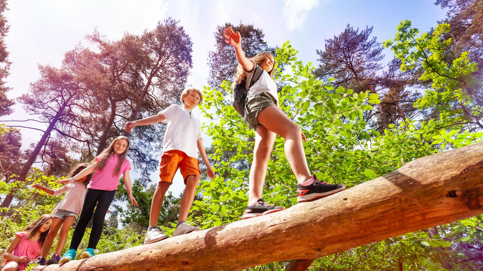  14 horas - Iglesias anuncia que este verano habrá campamentos - Escuchar ahora