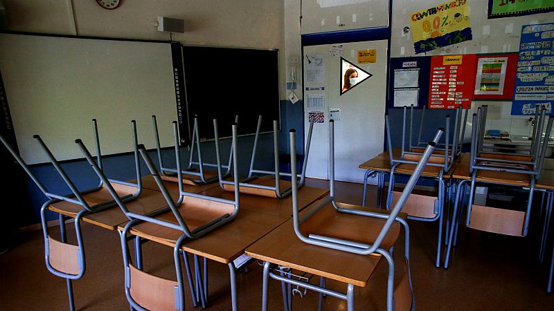  Las mañanas de RNE con Íñigo Alfonso - Buscar colegio sin saber si los niños podrán acudir a las aulas - Escuchar ahora