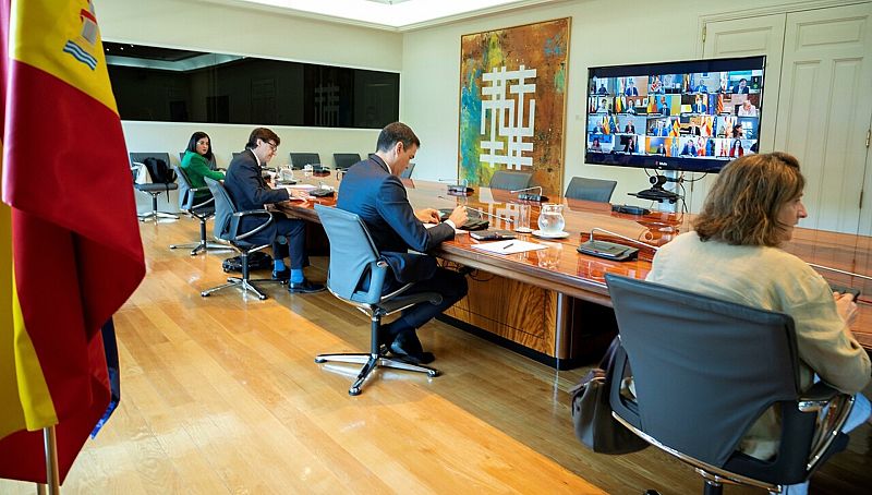 14 horas fin de semana - Galicia y Cataluña hablan de nefastas consecuencias y asfixia por el reparto de la ayuda - Escuchar ahora 