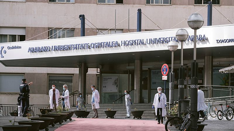 14 horas - País Vasco detecta dos focos de contagio en los hospitales de Txagorritxu y Basurto - Escuchar ahora