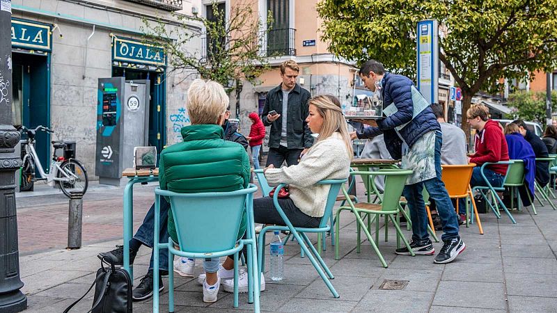 24 horas - La hostelería y el comercio minorista, los más golpeados por el cese de actividad - Escuchar ahora