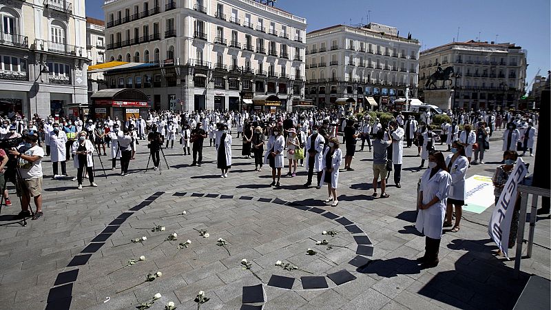 14 horas Fin de Semana - La sanidad pública se moviliza para protestar contra la privatización y la falta de medios en algunas zonas rurales - Escuchar ahora