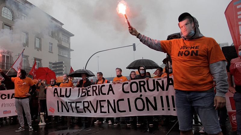 14 horas Fin de Semana - Los trabajadores de la industria electrointensiva, en pie de guerra para evitar el cierre y los despidos - Escuchar ahora