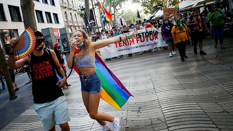 24 horas fin de semana - 20 horas - Barcelona se adelanta al Día del Orgullo con una marcha-protesta por sus derechos - Escuchar ahora