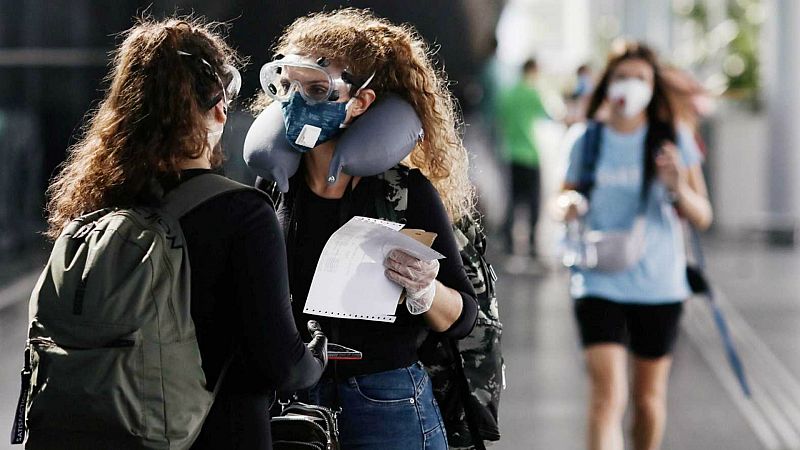 14 horas - Los españoles residentes en países 'vetados' por la UE deberán acreditar causa de fuerza mayor para regresar - Escuchar haora