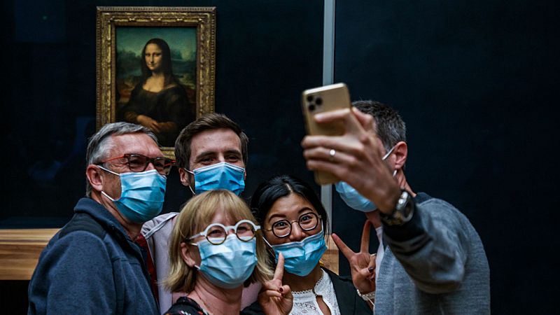 14 horas - El museo del Louvre reabre sus puertas tras cuatro meses cerrado - Escuchar ahora