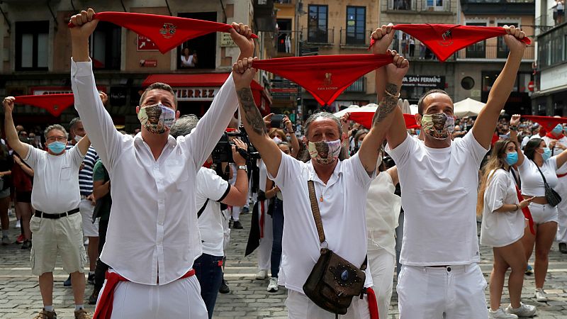 14 horas - El 6 de julio más extraño en Pamplona: sin chupinazo y con mesas libres en los bares - Escuchar ahora