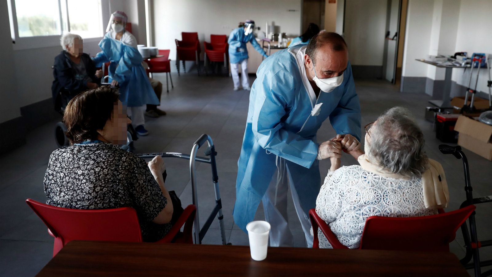 Boletines RNE - Sanidad cifra en 27.359 el número de fallecidos en residencias durante la pandemia, aunque admite que no tiene datos fiables